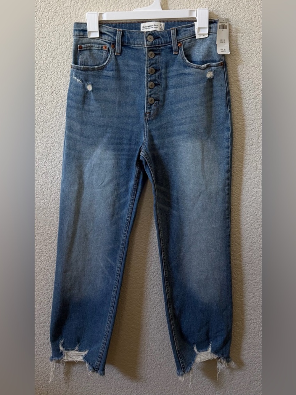 Abercrombie & Fitch 27/ 4 Regular Ultra High Rise Ankle Straight Jean Fray Hem